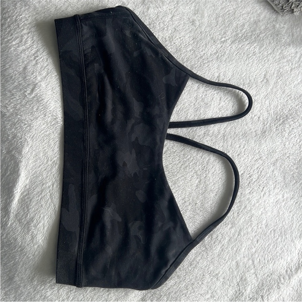 LULULEMON BLACK CAMO Racerback sports bra